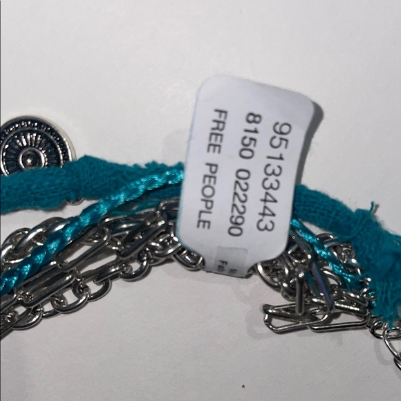 Free People MAGGIE MAY LAYER CHOKER NECKLACE NWT - Picture 3 of 3